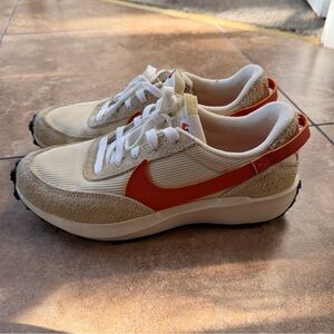 Nike Waffle Debut Vintage - Size W8